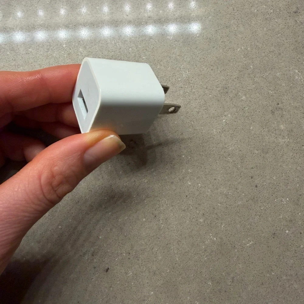 Apple 5W USB Power Adapter